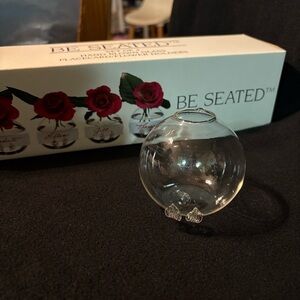 Handblown glass place card holder